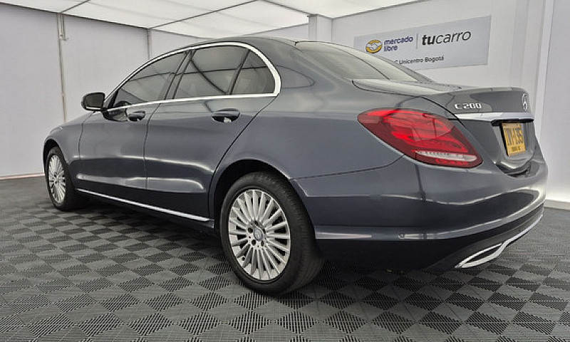 Mercedes-Benz Clase ...