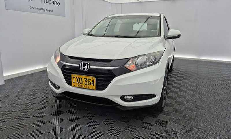Honda Hr-V Awd At 1....