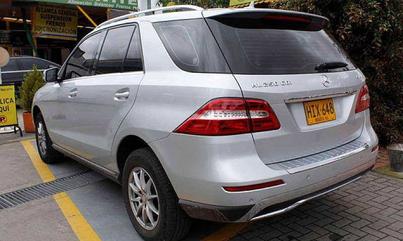 Mercedes-Benz Ml 250...