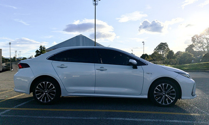 Toyota Corolla 1.8 H...