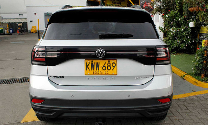 Volkswagen T-Cross 1...