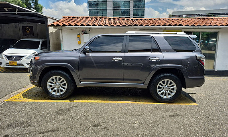Toyota 4Runner 4.0 L...