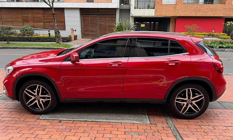 Mercedes-Benz Clase ...