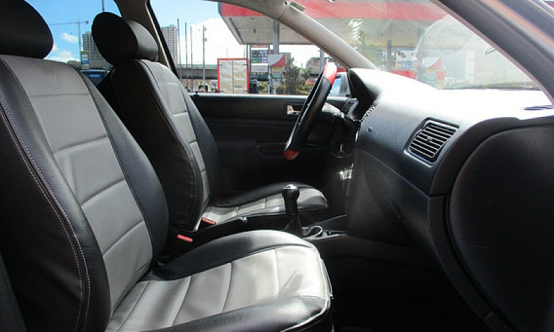 Volkswagen Golf   16...