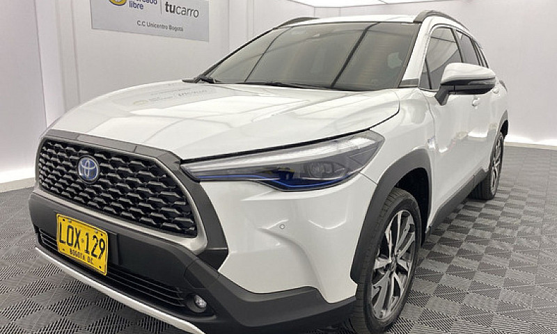 Toyota Corolla Cross...