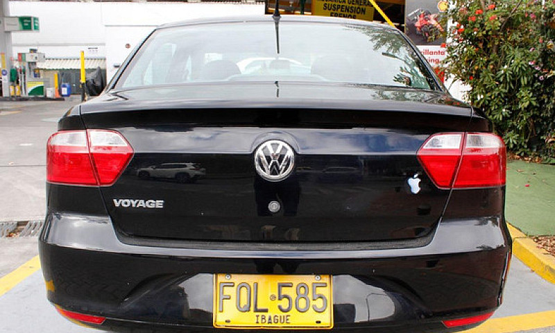 Volkswagen Voyage 1....