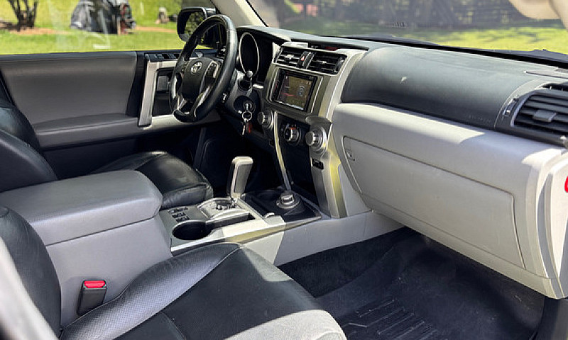 Toyota 4Runner 4.0 S...