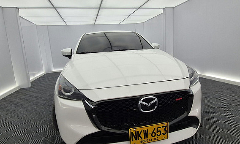 Mazda 2 Sedan 1.5 Gr...