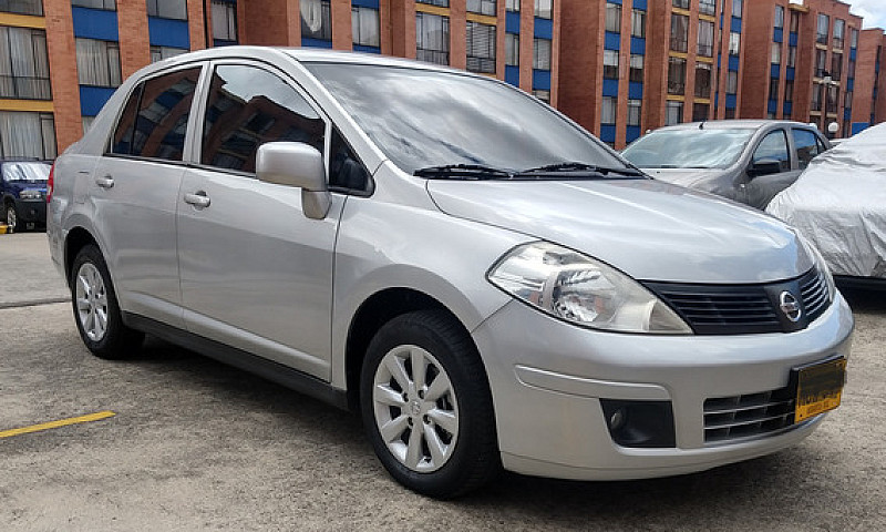 Nissan Tiida 1.8 Mii...