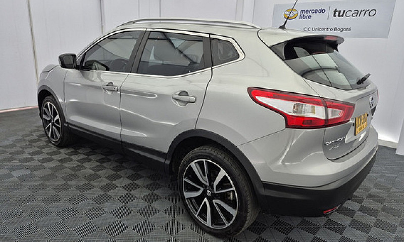 Nissan Qashqai 2.0 E...