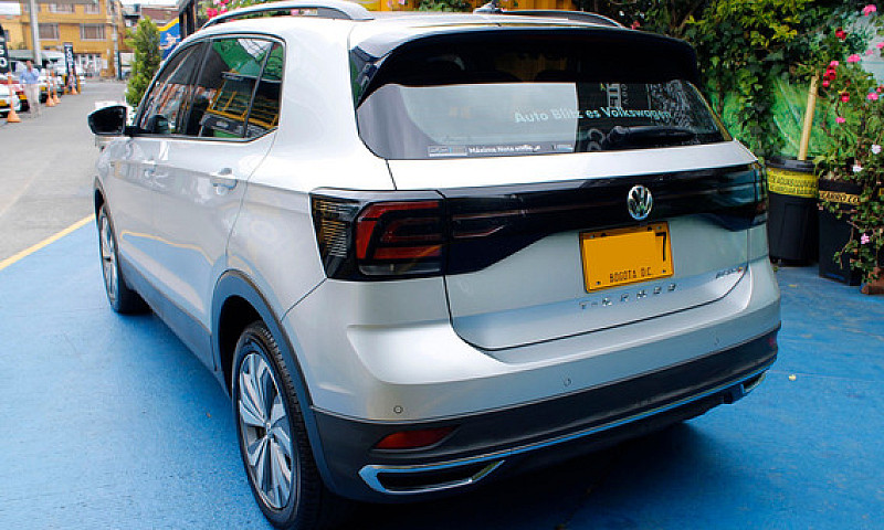 Volkswagen T-Cross 1...
