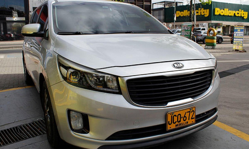 Kia Grand Carnival S...