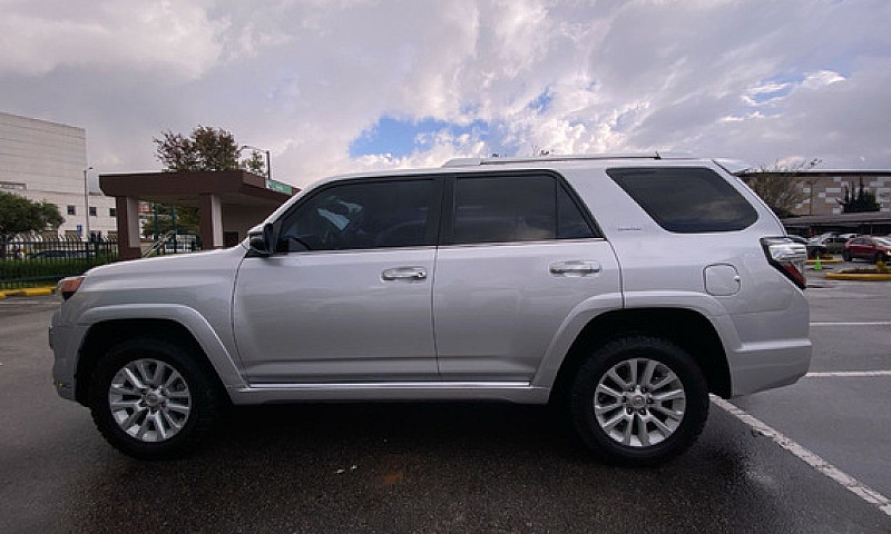 Toyota 4Runner 4.0 L...