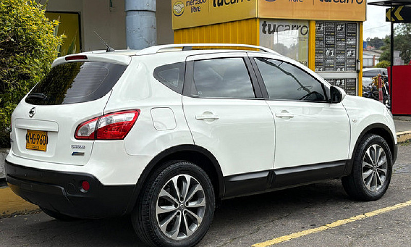 Nissan Qashqai 2.0 4...