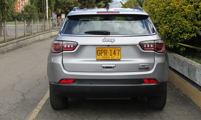 Jeep Compass 2.4 4X2...