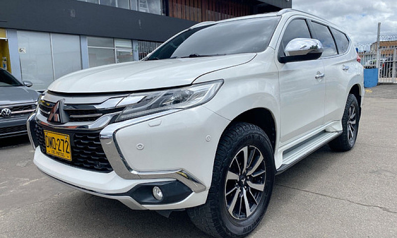 Mitsubishi Montero S...