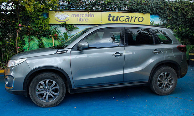 Suzuki Vitara Live A...