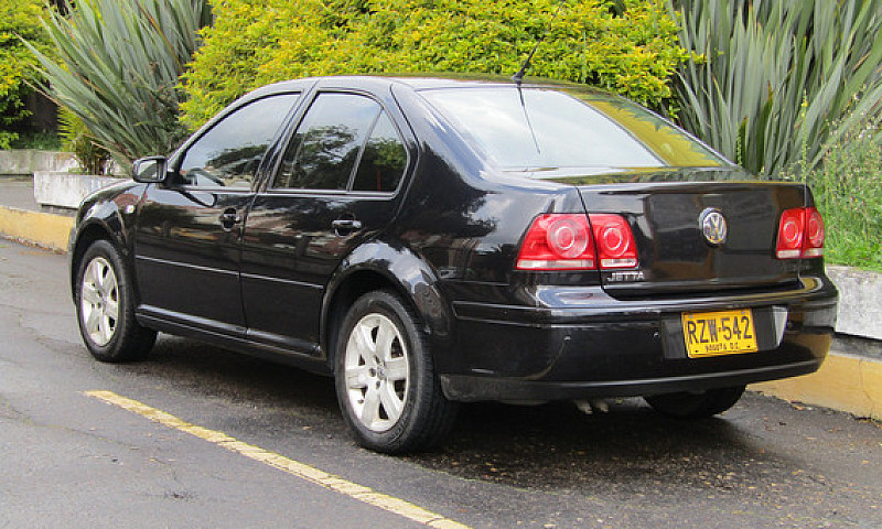 Volkswagen Jetta 2.0...