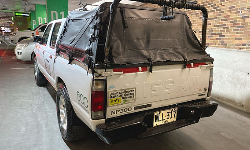 Nissan Np300 Frontie...