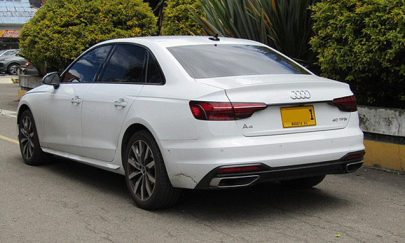 Audi A4 2.0 40 Tfsi ...