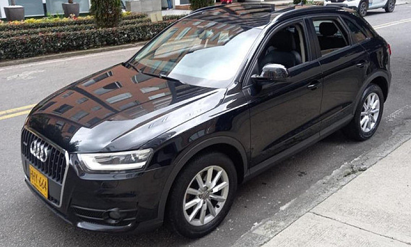 Audi Q3 2.0T Quattro...