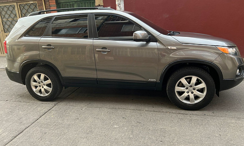 Kia Sorento Lx 4*4...