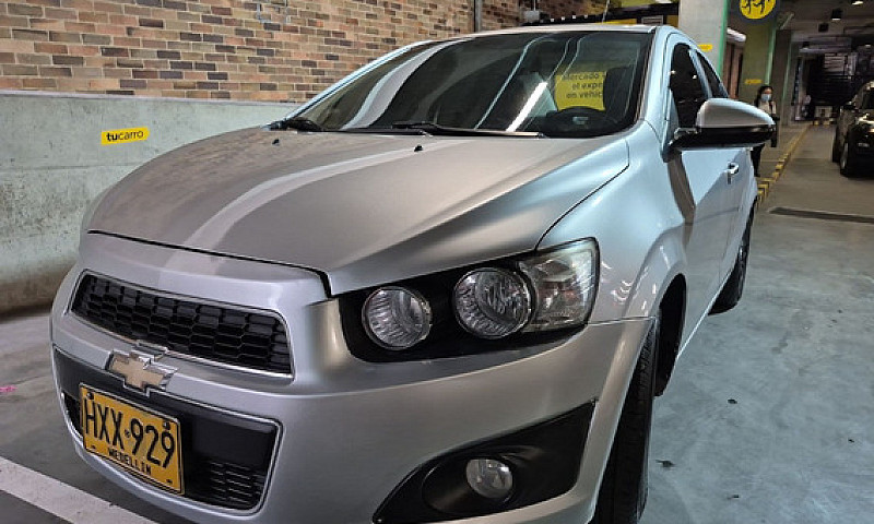 Chevrolet Sonic 1.6 ...