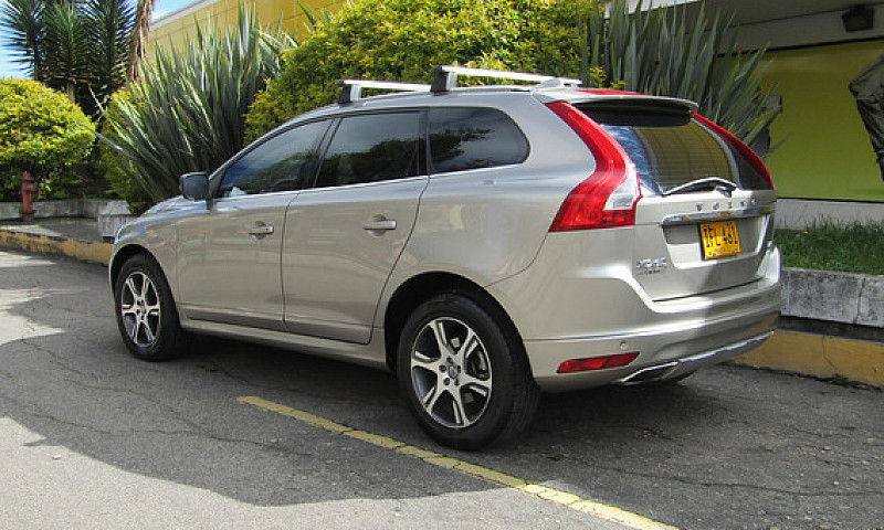 Volvo Xc60 3.0 T6 Ki...