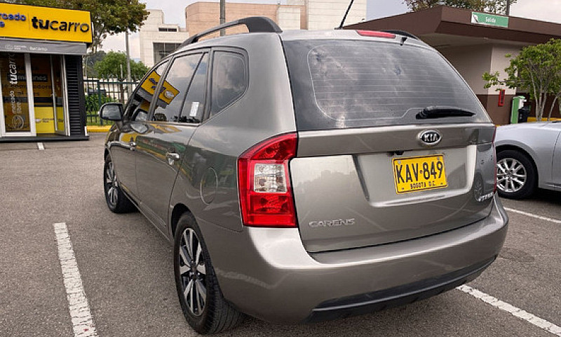 Kia Carens 2.O Rondo...