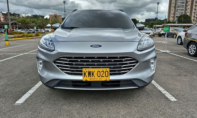 Ford Escape Titanium...