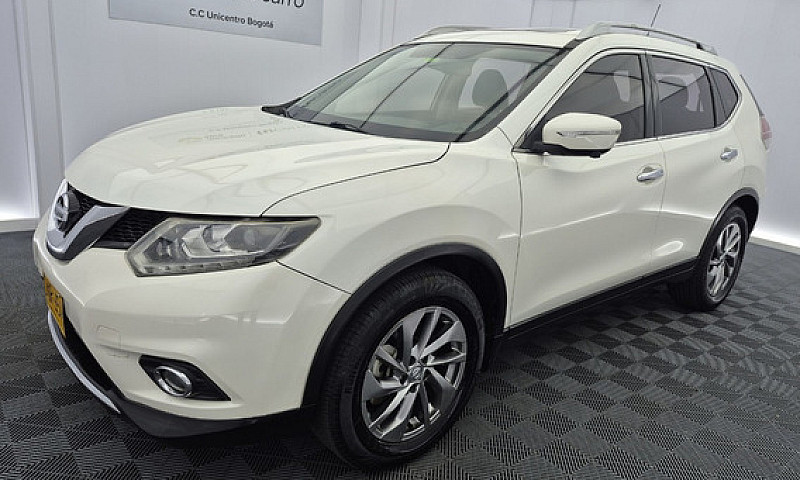 Nissan X-Trail 2.5 E...