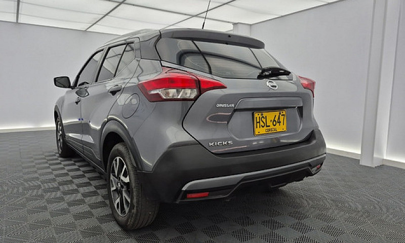 Nissan Kicks 1.6 Sen...