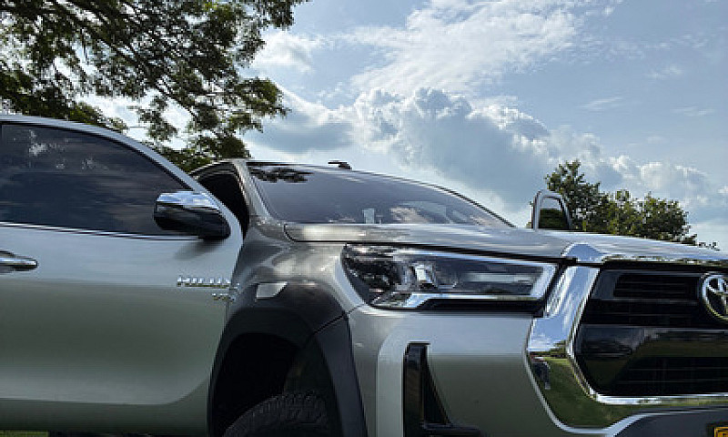 Toyota Hilux 4.0...