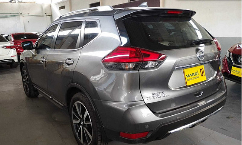 Nissan X-Trail Exclu...