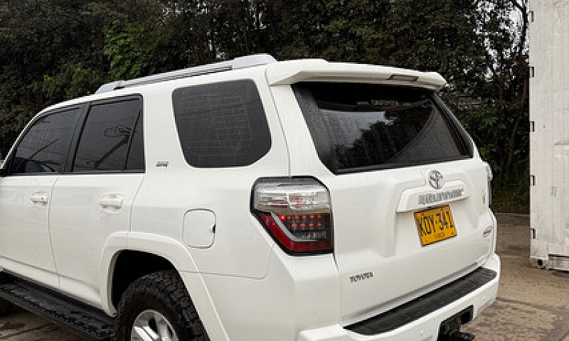 Toyota 4Runner 4.0 S...