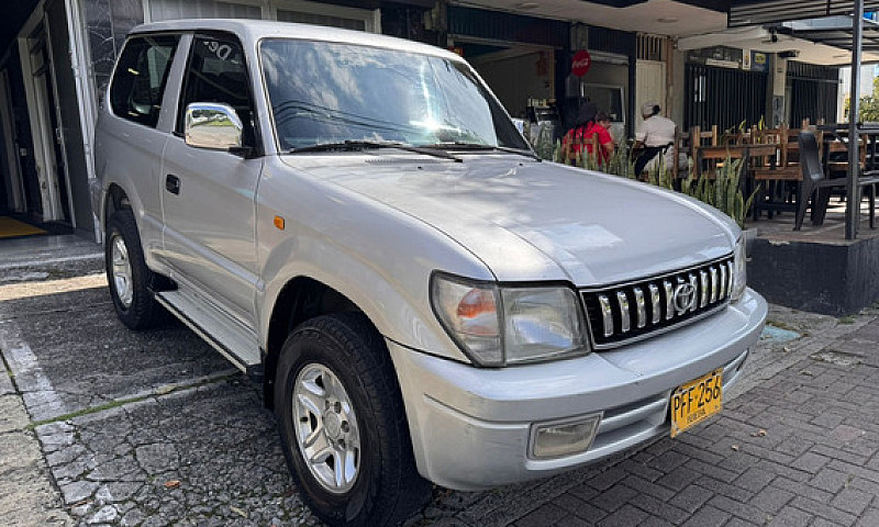 Toyota Prado 2.7 Gx ...