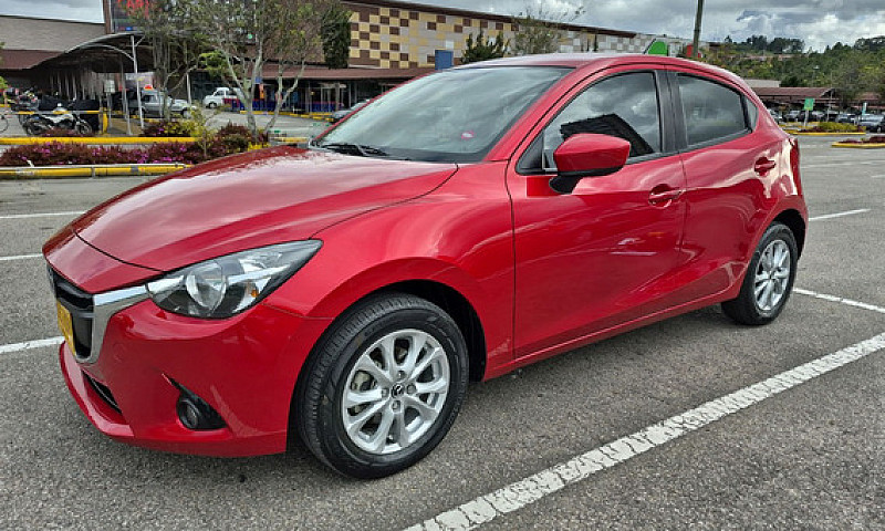 Mazda 2 1.5 Touring...