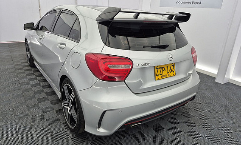 Mercedes-Benz Clase ...