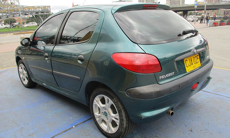 Peugeot 206 1.4 Xr...
