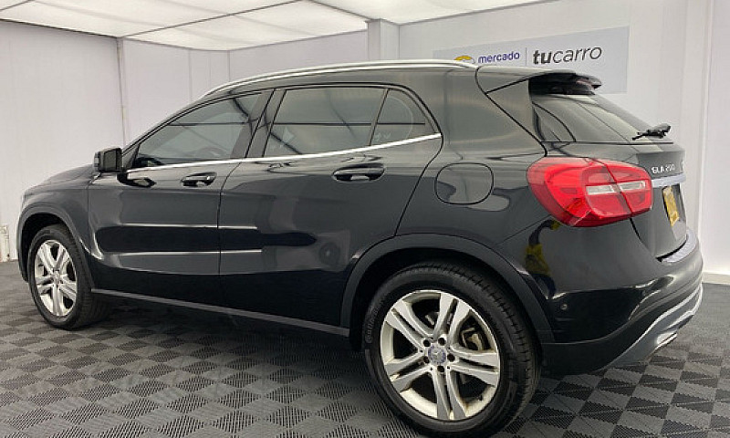 Mercedes-Benz Clase ...