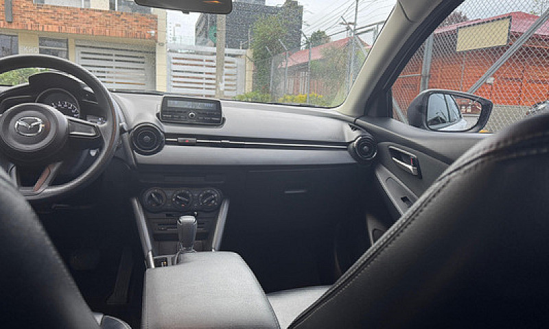 Mazda 2 1.5 Prime...
