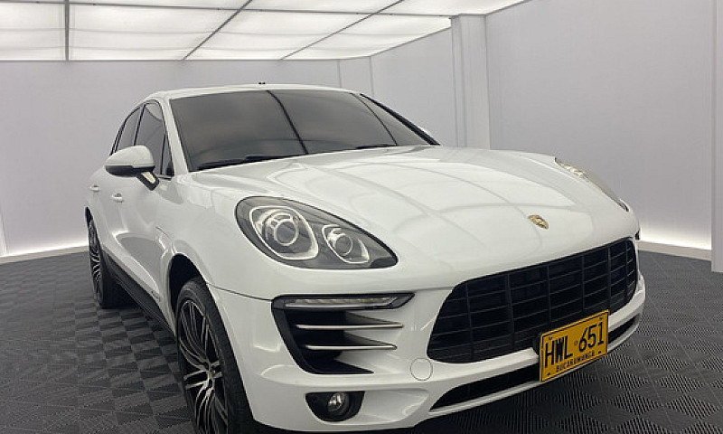 Porsche Macan ...