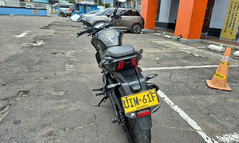 Bajaj Dominar D 400...