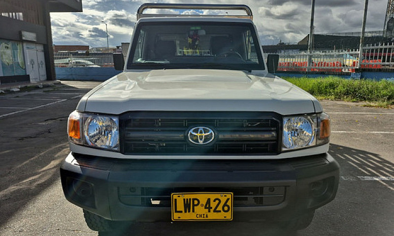 Toyota Land Cruiser ...
