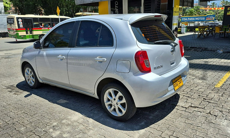 Nissan March 1.6 Sen...