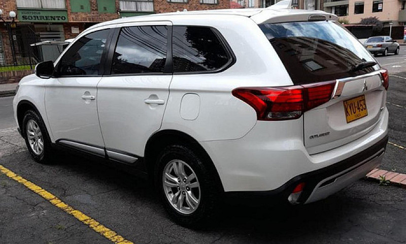 Mitsubishi Outlander...