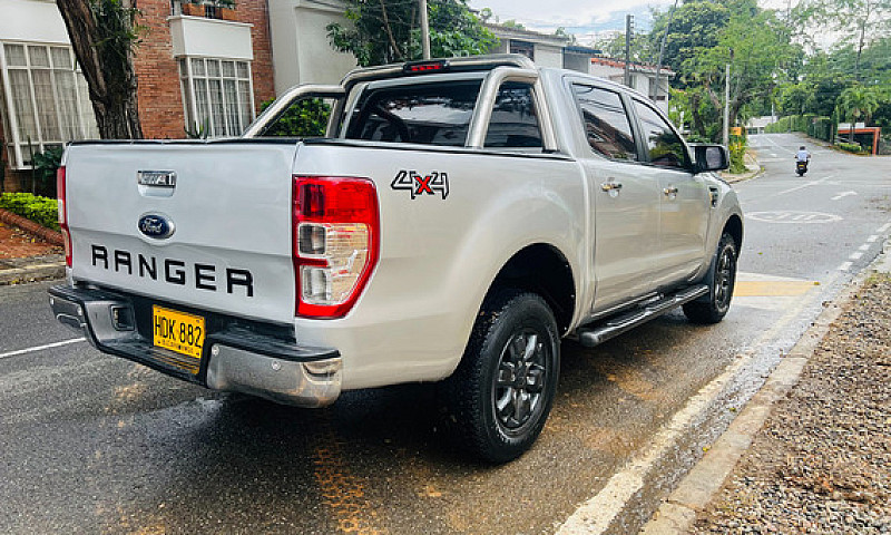 Ford Ranger 2.2 Xlt...