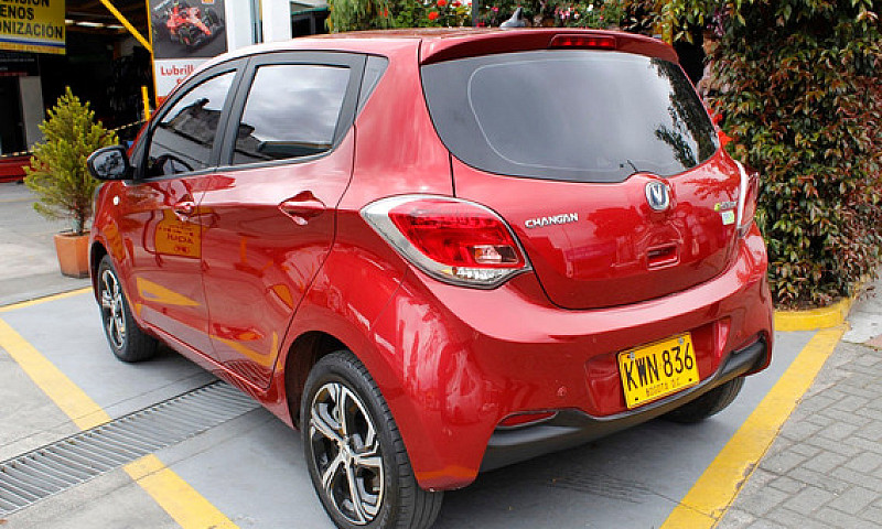 Changan E-Star Hb...