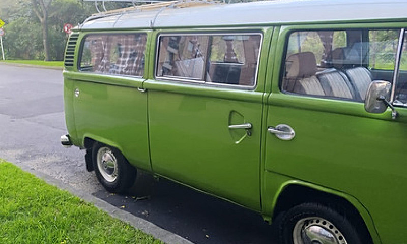 Kombi Volkswagen Mod...