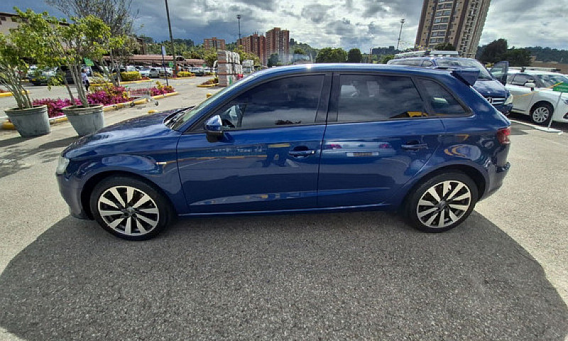 Audi A3 1.2...
